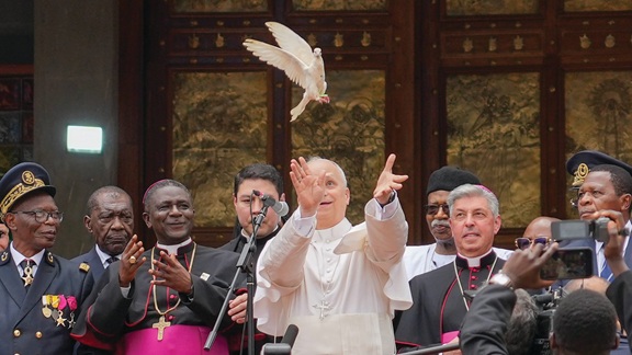 Pope Leo XIV releases a Dove